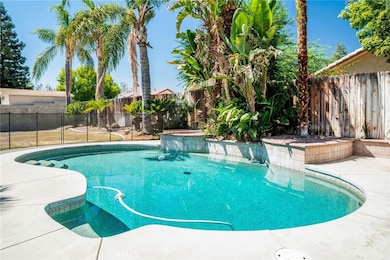 3400 Medallion Rose Ave, Bakersfield, CA 93313 - photo 2