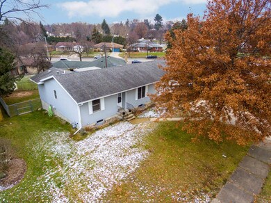 1710 Oswego-12