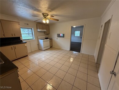 604 Crider Ave NE, New Philadelphia, OH 44663 - photo 6