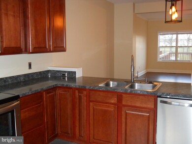 427 Channing Dr, Chambersburg, PA 17201 - photo 5