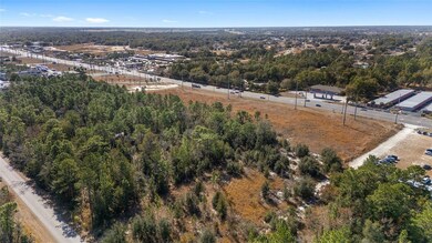 PUBLIX TO THE LEFT ABOUT 1,000 FT