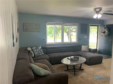 467 Redmond Rd, Columbus, OH 43228 - photo 5