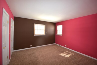 1040 Alder Ln, Naperville, IL 60540 - photo 6