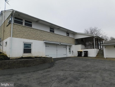 624 Cherry St, Bally, PA 19503 - photo 5