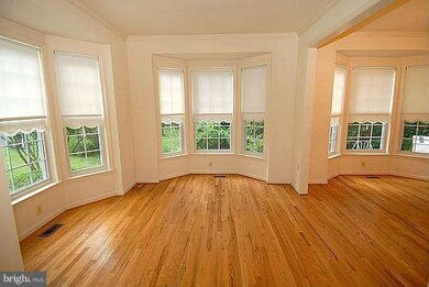 8080 Settle Ct, Waldorf, MD 20603 - photo 4