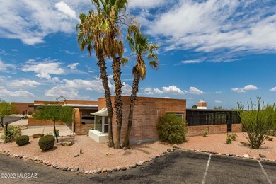 5453 N Arroyo Grande Cir-5