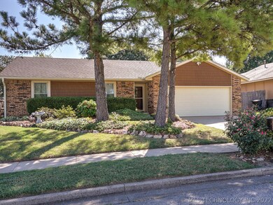 2907 S Narcissus Place, Broken Arrow, OK 74012 - photo 2