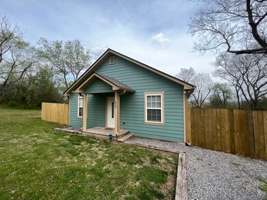 515 S Lee Ave, Tahlequah, OK 74464 - photo 2