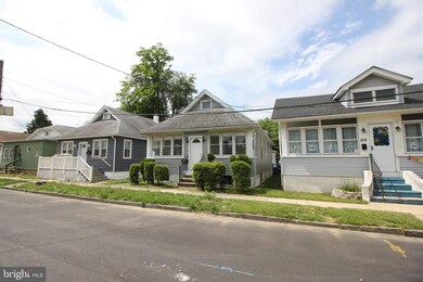 816 Bergen St, Gloucester City, NJ 08030 - photo 2