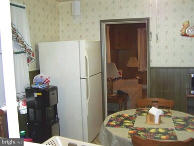 400 Mace Ave, Essex, MD 21221 - photo 6