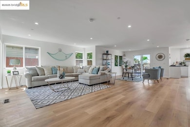 1642 Dune Point Ct, Discovery Bay, CA 94505 - photo 2