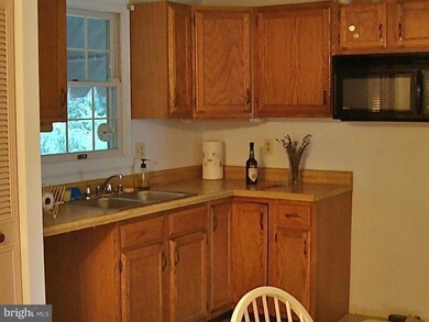 9079 Waltham Woods Rd, Parkville, MD 21234 - photo 6