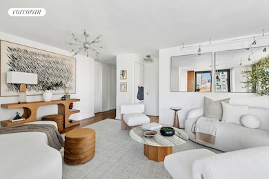 515 E 72nd St unit 11L, New York, NY 10021 - photo 2