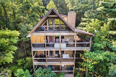 2820 Mountain View Cir, Sevierville, TN 37862 - photo 2