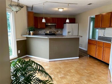 800 Meadowsong Cir, Lawrenceville, GA 30043 - photo 3