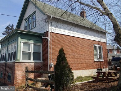 210 Mary St, Downingtown, PA 19335 - photo 3