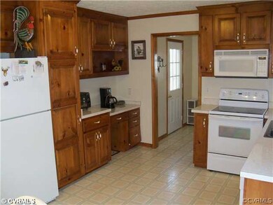 459 Courtney Ln, Aylett, VA 23009 - photo 2