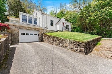 106 Pelletier Ave, Woonsocket, RI 02895 - photo 2