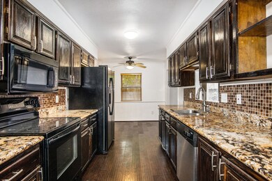 14304 Misty Meadow Ln, Houston, TX 77079 - photo 6