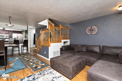 07-Living Room 20220621-DW-7863