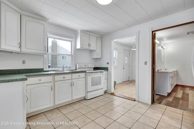 11073 Hartel Rd, Grand Ledge, MI 48837 - photo 5