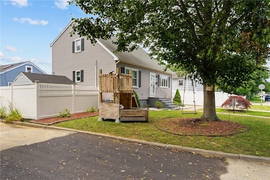 165 Park View Blvd, Cranston, RI 02910 - photo 4