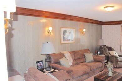 890 Main St, Shaftsbury, VT 05262 - photo 5