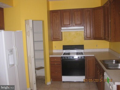 1188 Fetterbush Cir, Sykesville, MD 21784 - photo 7