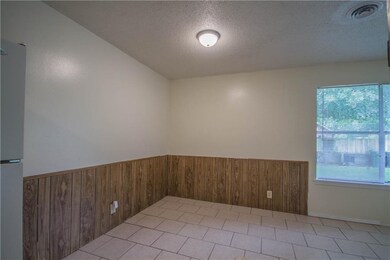 1205 N 12th St, Rogers, AR 72756 - photo 4