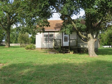 204 S Macon St, Jerico Springs, MO 64756 - photo 2