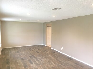 10114 Woodway Dr, El Paso, TX 79925 - photo 6