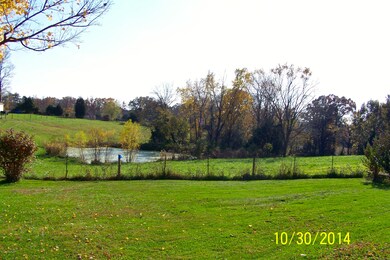 9802 Dawson Hill d back field