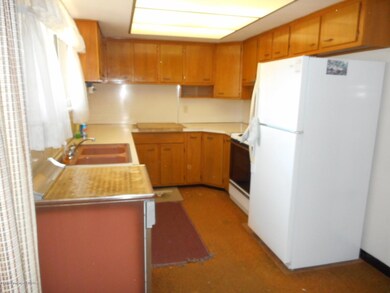 53 Airport Rd, Hazleton, PA 18202 - photo 2