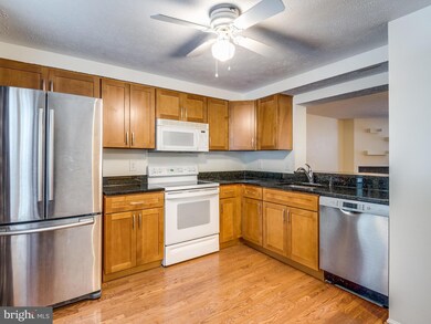 1681 Bayfield Way, Reston, VA 20194 - photo 6