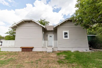 1330 W Morton St, Denison, TX 75020 - photo 5