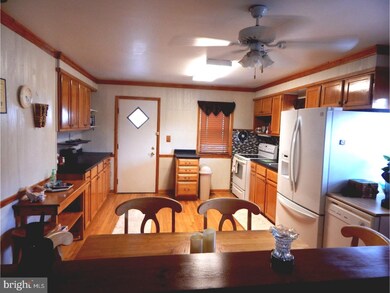 384 Walnut Ave, Gloucester City, NJ 08030 - photo 6