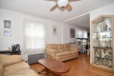 18 Cavalry St, Cranston, RI 02920 - photo 5