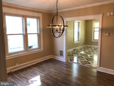 715 Crescent Ave, Reading, PA 19605 - photo 2