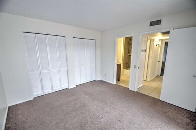 bedroom 1-pic 3