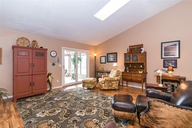 48 May Ln, Bella Vista, AR 72715 - photo 4