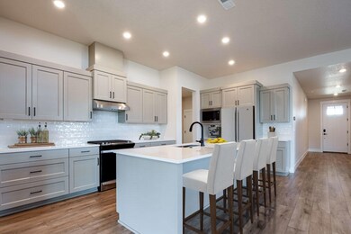 1477 NE Whistle Way, Prineville, OR 97754 - photo 4