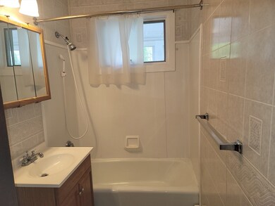 13 Hartley St unit 4, Webster, MA 01570 - photo 6