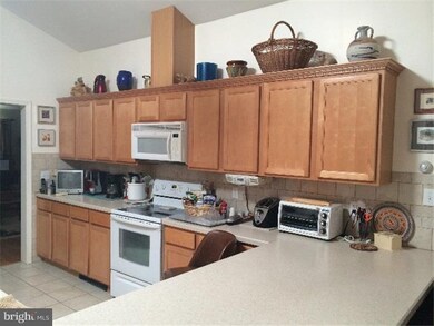 300 George St, Ashland, PA 17921 - photo 2