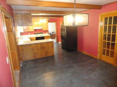 404 Perfection Dr, Shelbyville, TN 37160 - photo 3