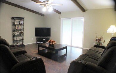 1407 Mimosa St, Cleburne, TX 76033 - photo 5