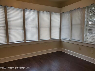 1140 Amherst St, Scranton, PA 18504 - photo 4