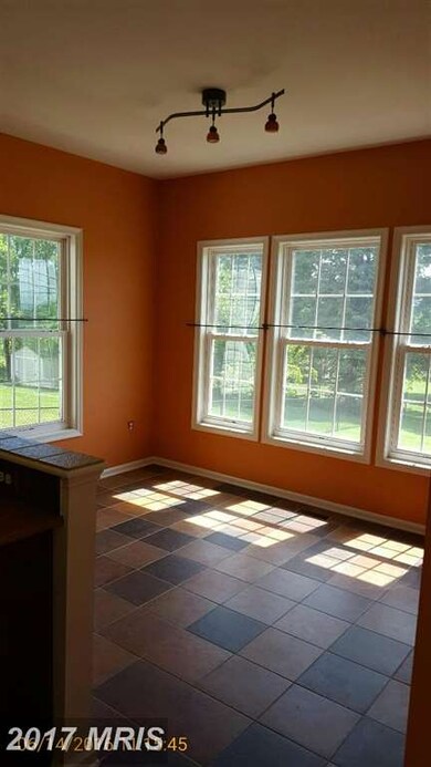 10203 Saddlebrooke Ln, Hagerstown, MD 21740 - photo 7