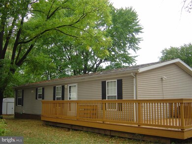 206 Montgomery Ave, Reading, PA 19606 - photo 2