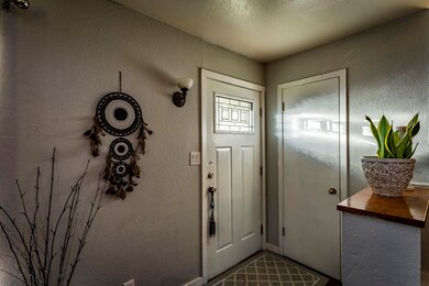 2661 Reservoir Ln, Redding, CA 96002 - photo 5