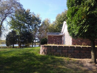 7724 Lake Shore Dr, Pocono Lake, PA 18347 - photo 5